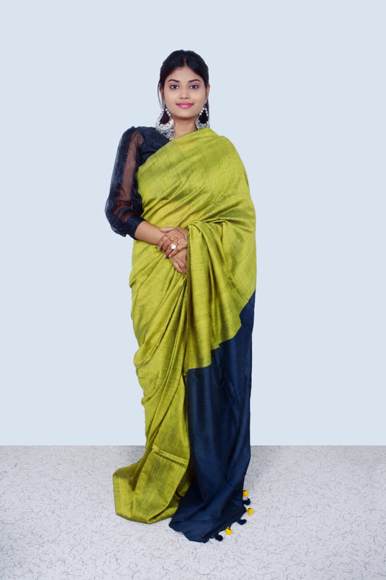 Begumpuri Soft Bengal Cotton Handloom Sari With Tassels