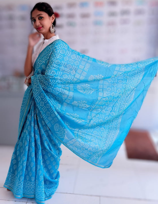 Chanderi Silk Cotton Sari With Dabu Print
